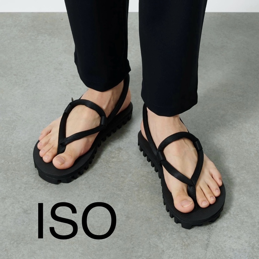 *ISO* suicoke gut sandals